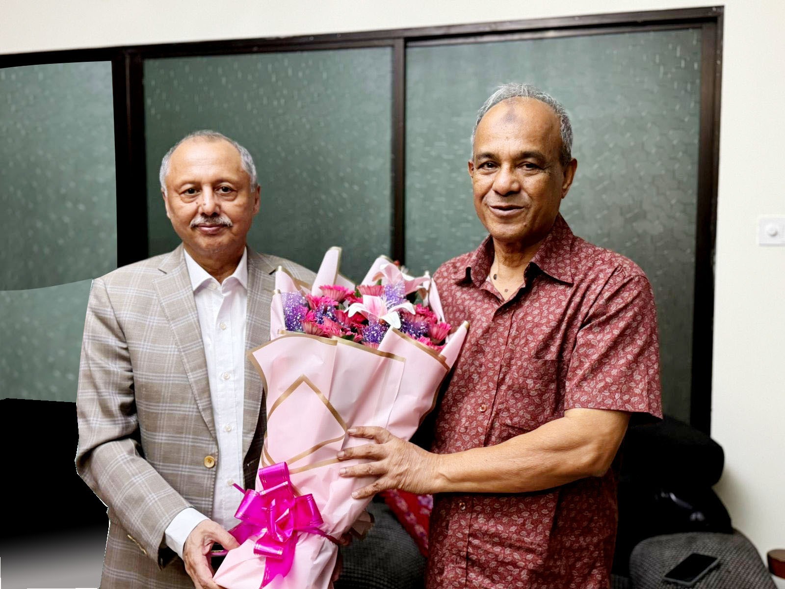 নতুন স্বরাষ্ট্র উপদেষ্টার সাথে এফবিসিসিআই সভাপতির সৌজন্য সাক্ষাৎ